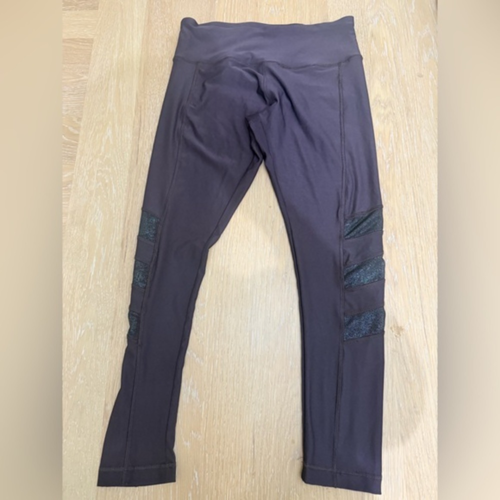 VOGO Athletica Burgundy Leggings with Subtle Shine